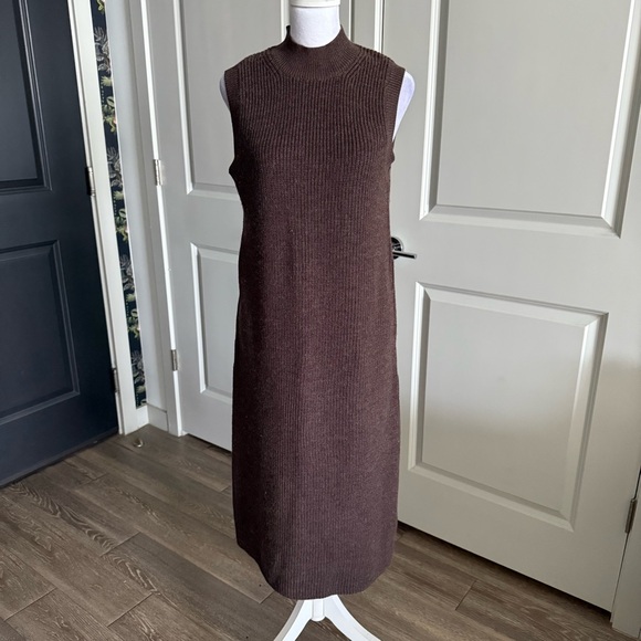 Aritzia Dresses & Skirts - Aritzia Brand Babaton Brown Mock Turtleneck Sleeveless Midi Sweater Dress Size M